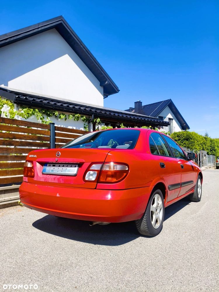 Nissan Almera - 2