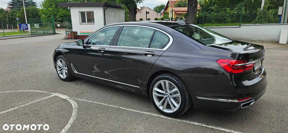 BMW Seria 7 750Li xDrive Edition Exclusive - 9