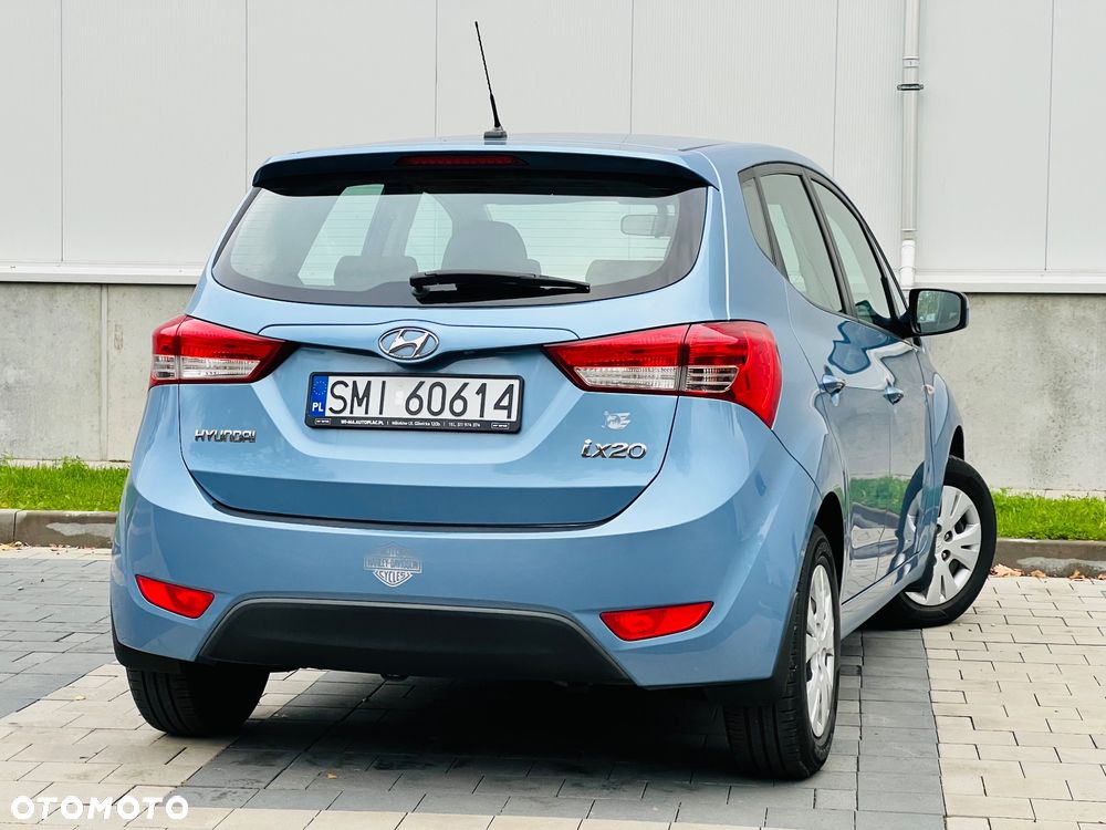 Hyundai ix20 1.4 Trend - 19