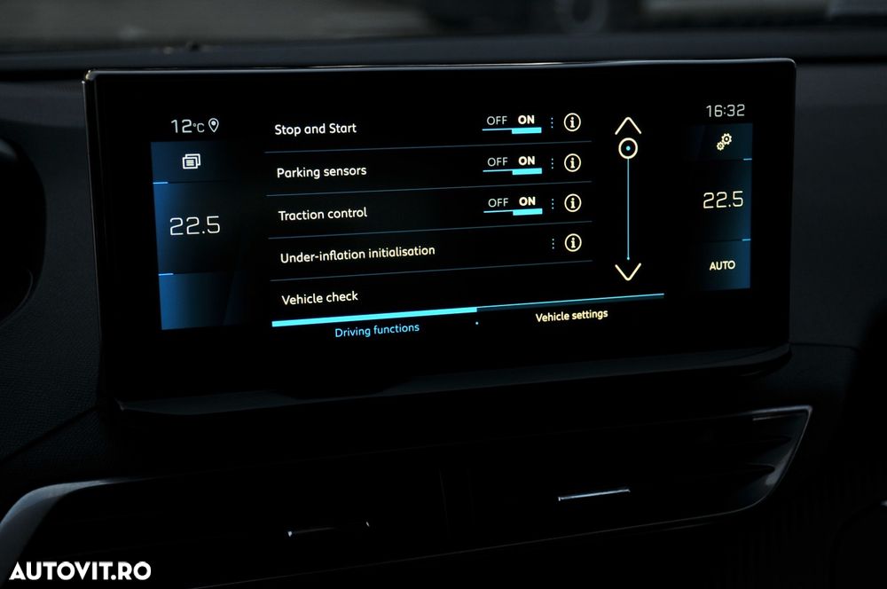 Peugeot 3008 PureTech 130 Stop & Start GPF EAT8 Active Pack - 12