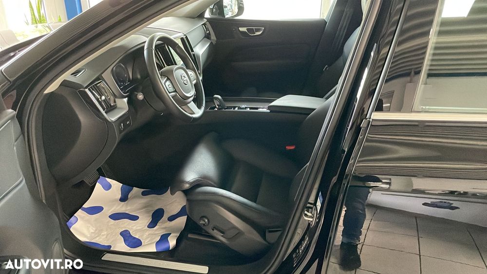 Volvo XC 60 T6 AWD Recharge Geartronic RDesign - 5