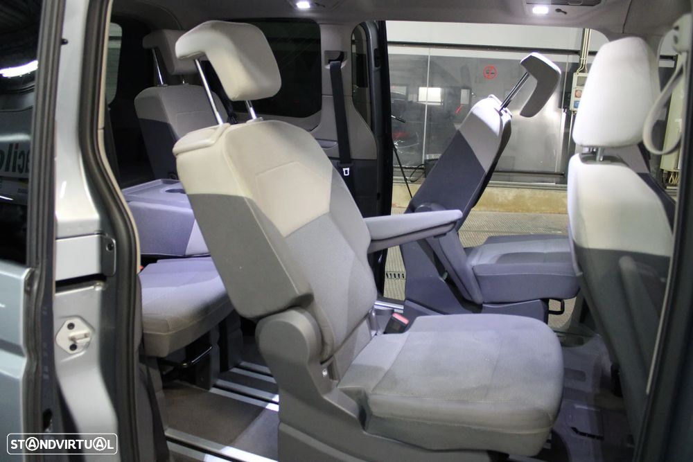 VW Multivan 2.0 TDI Life Longa DSG - 13