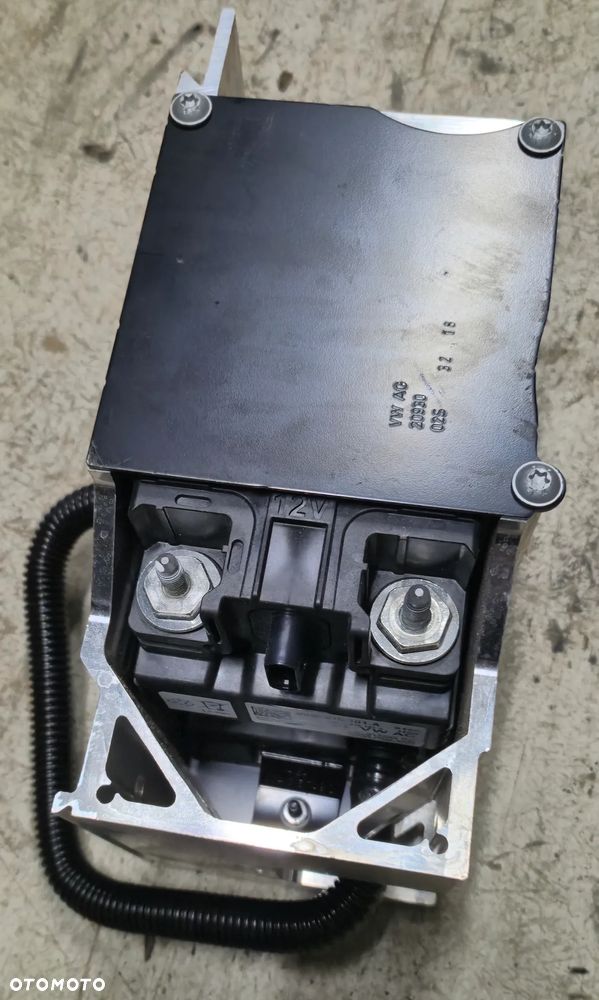 Akumulator Dodatkowy 8W0915101A AUDI A4 B9 A5 F5 S5 8W Q5 80A