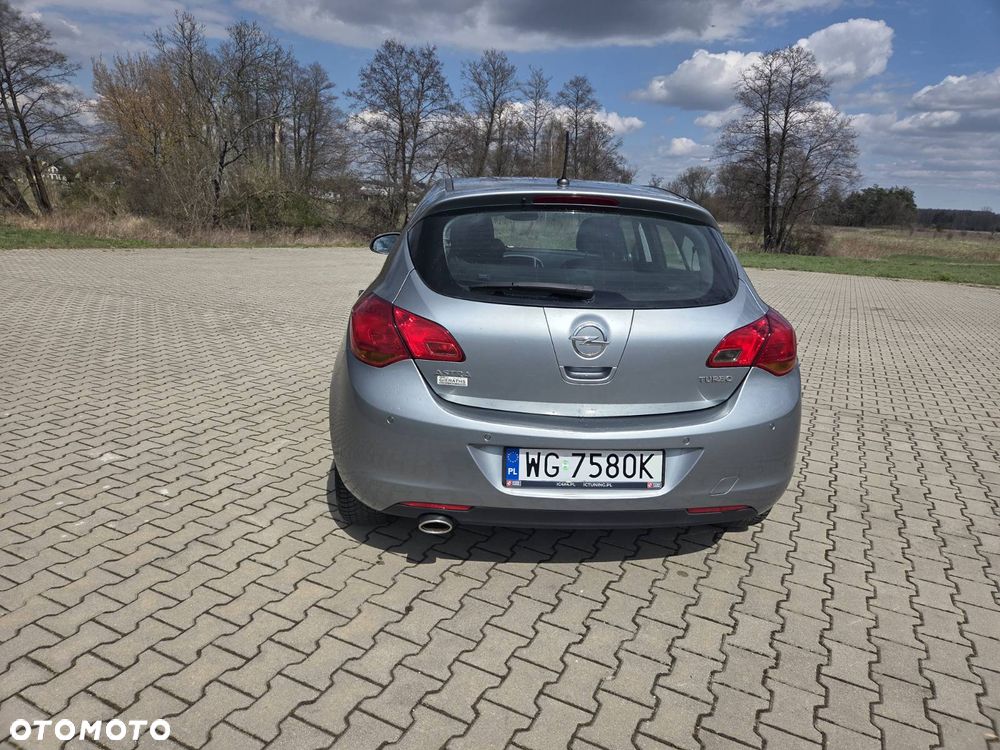 Opel Astra 1.4 T Cosmo - 9