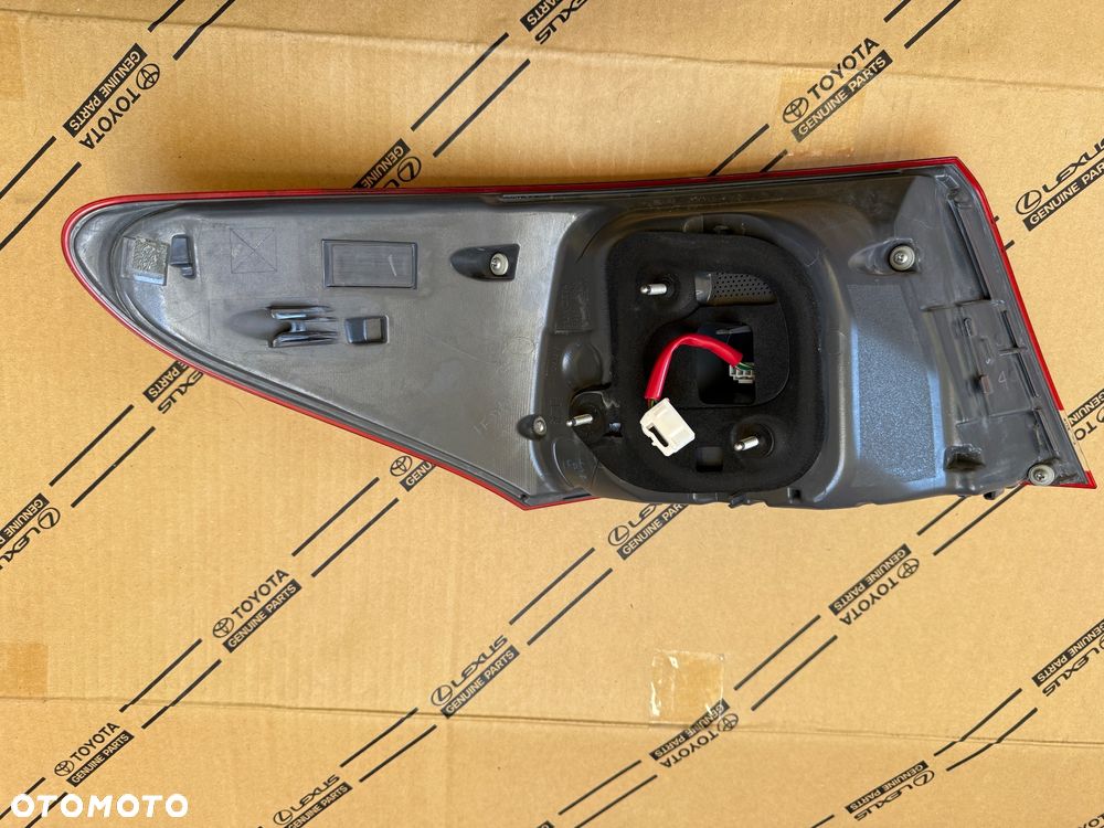 Lampa tylna prawa Lexus LS460 Lift 12-17r. - 2