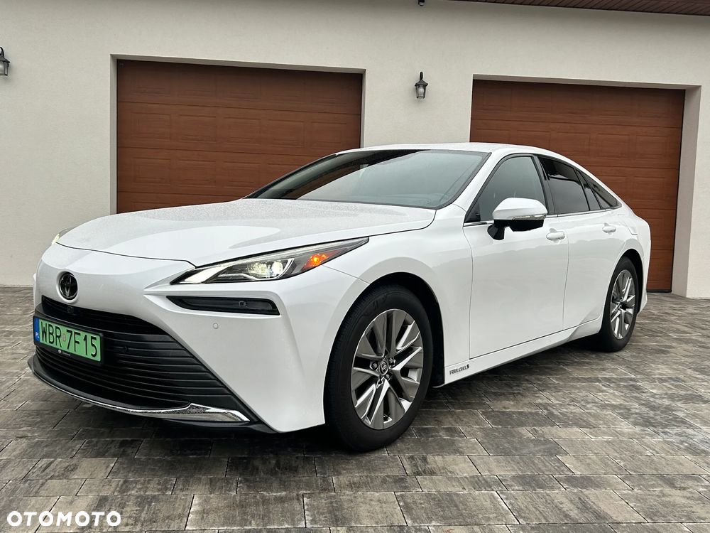 Toyota Mirai Luxury - 4