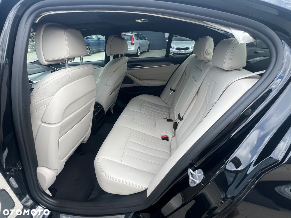 BMW Seria 5 - 12