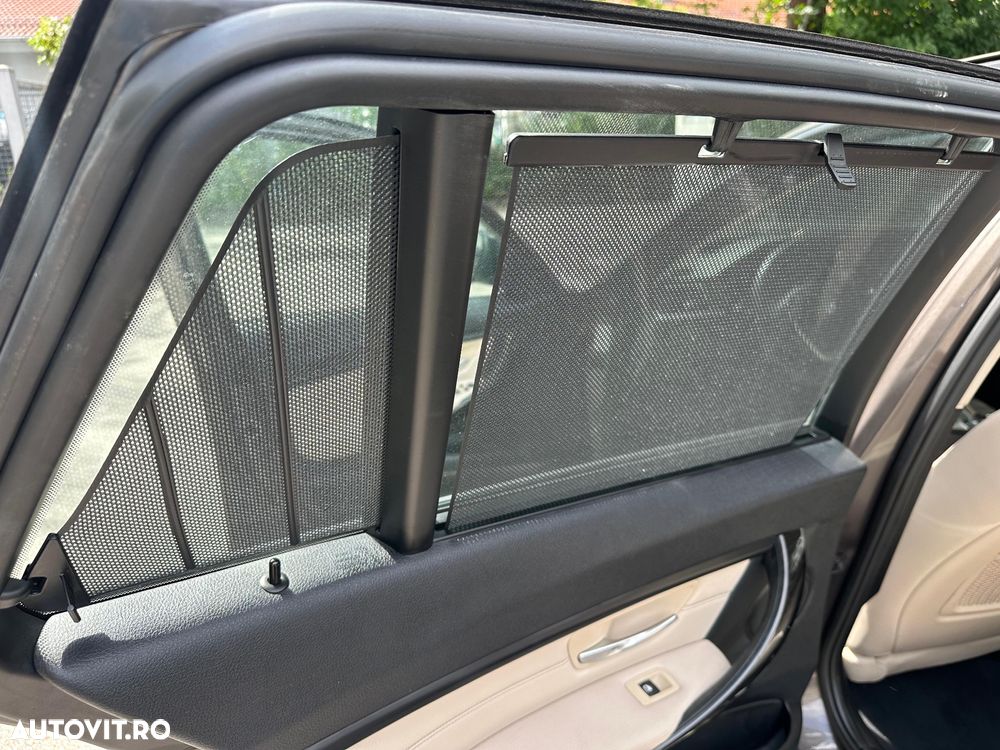 BMW Seria 3 320d Touring Aut. Modern Line - 13