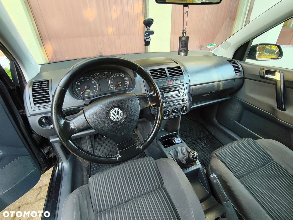 Volkswagen Polo - 12