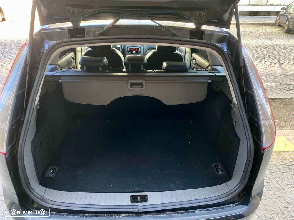 Ford Focus SW 1.6 TDCi Titanium - 18