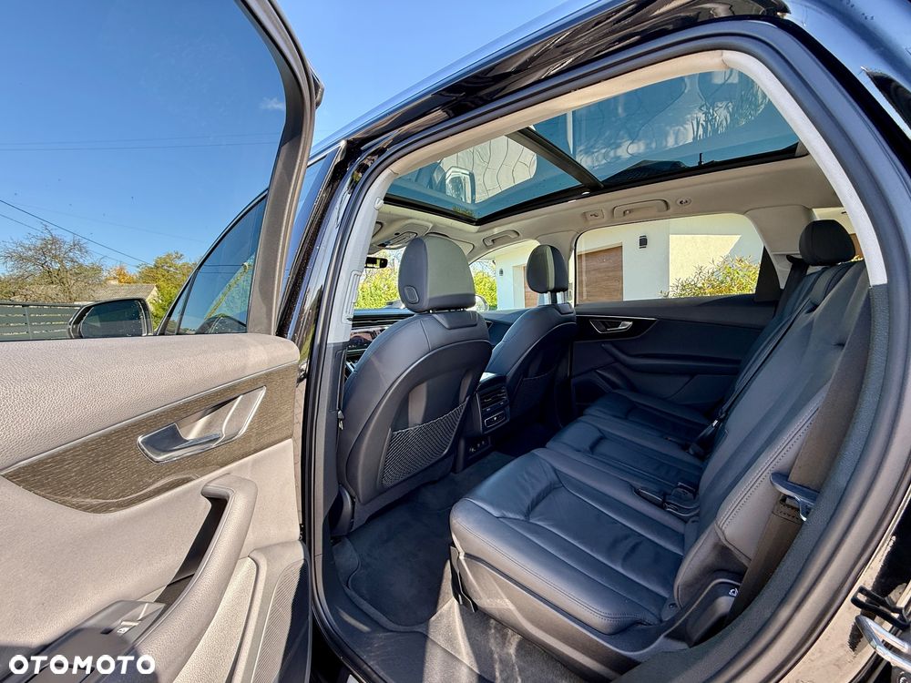 Audi Q7 55 TFSI quattro tiptronic S line - 11
