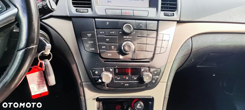Opel Insignia - 17