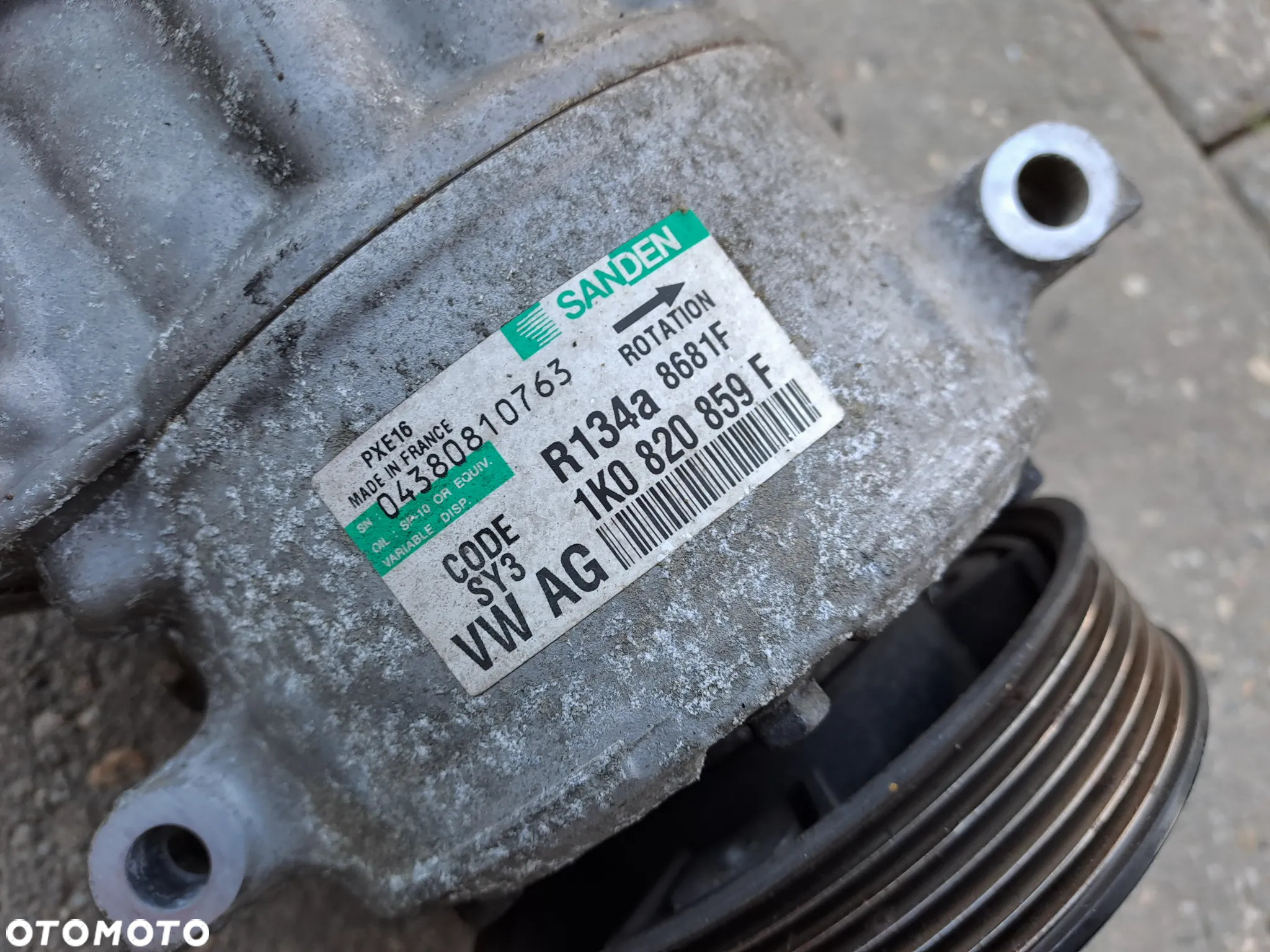 Audi A3 8P sprężarka kompresor klimatyzacji 1K0820859F - 2