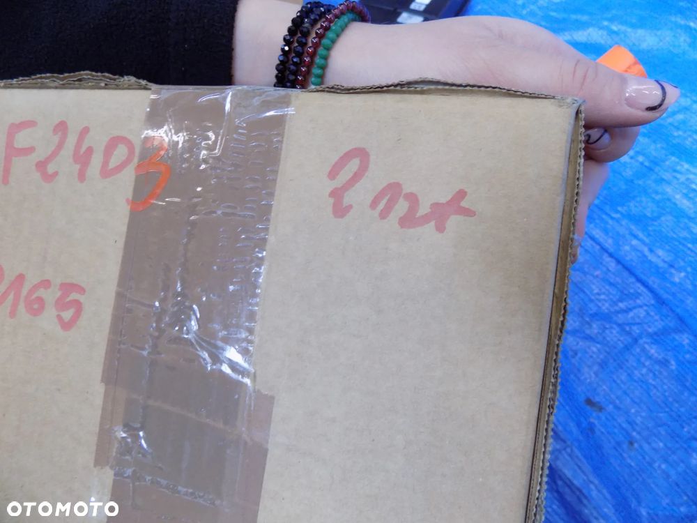 zestaw serwisowy zawory zawór 90433349 new holland 9070 9080 - 15