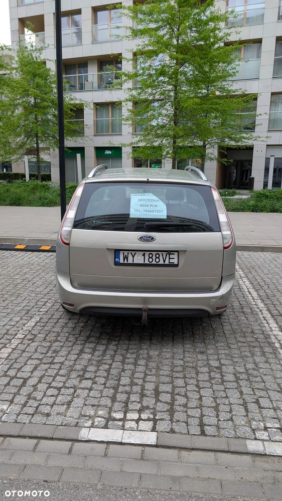 Ford Focus SW - 9