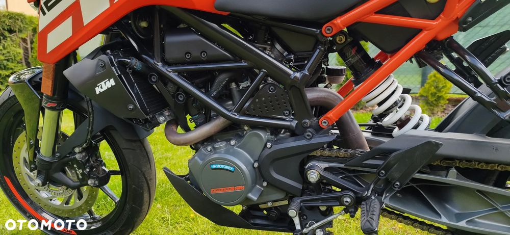 KTM Duke 125 - 12