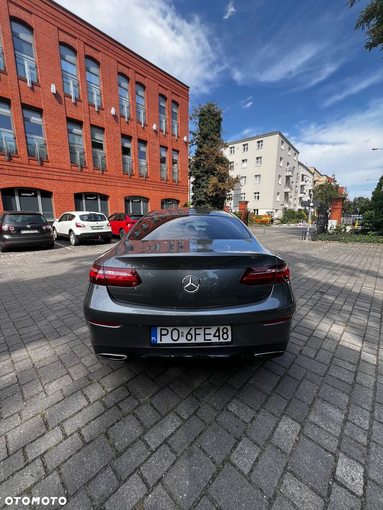 Mercedes-Benz Klasa E 300 9G-TRONIC - 6
