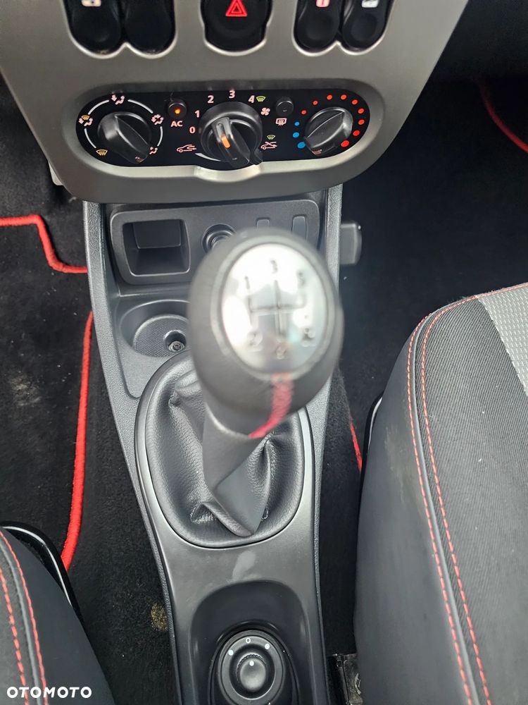 Dacia Duster 1.6 Euro5 - 8