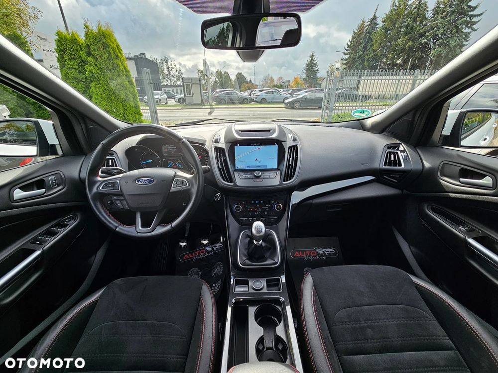 Ford Kuga 1.5 EcoBoost 2x4 ST-Line - 22