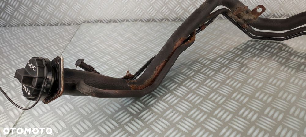 wlew rura baku zbiornika paliwa HYUNDAI TUCSON I 1 2,0 CRDI 2004-2010 EURO - 2