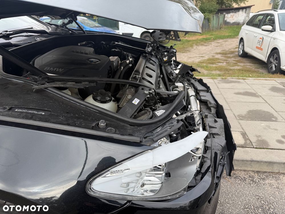 BMW Seria 5 528i xDrive - 20