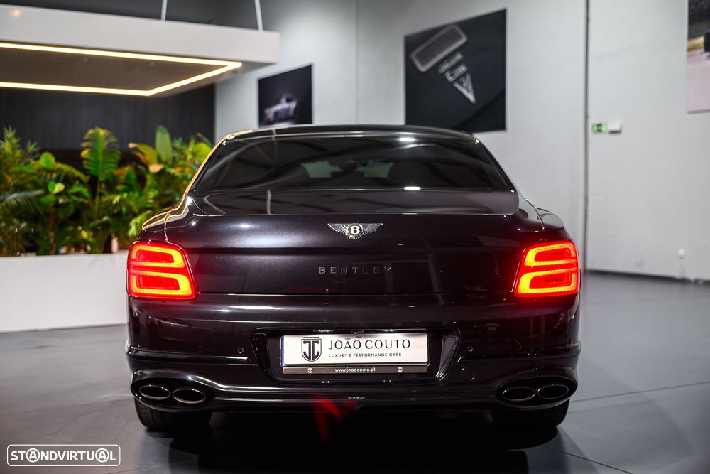 Bentley Flying Spur V8 Mulliner - 12