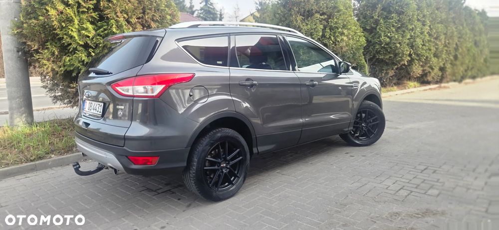 Ford Kuga 1.5 EcoBoost 2x4 Titanium - 15