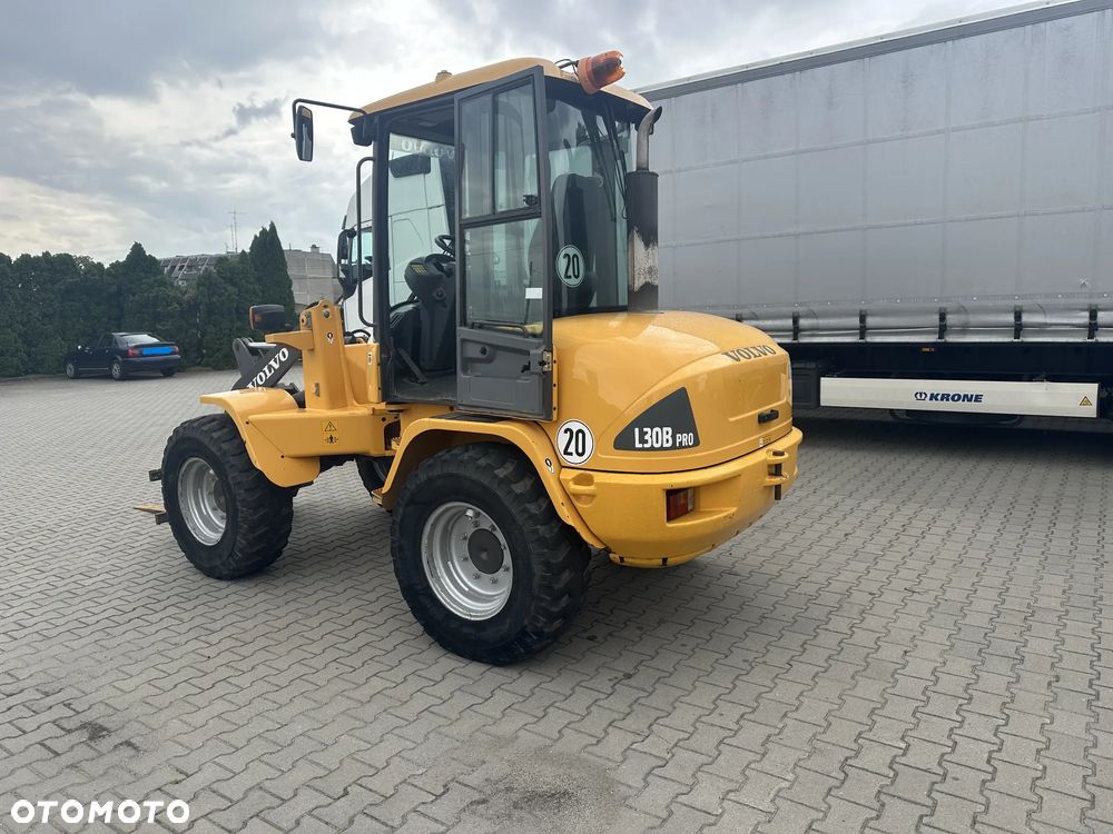 Volvo L30B Ładowarka szybkozłącze widły łyżka - 2
