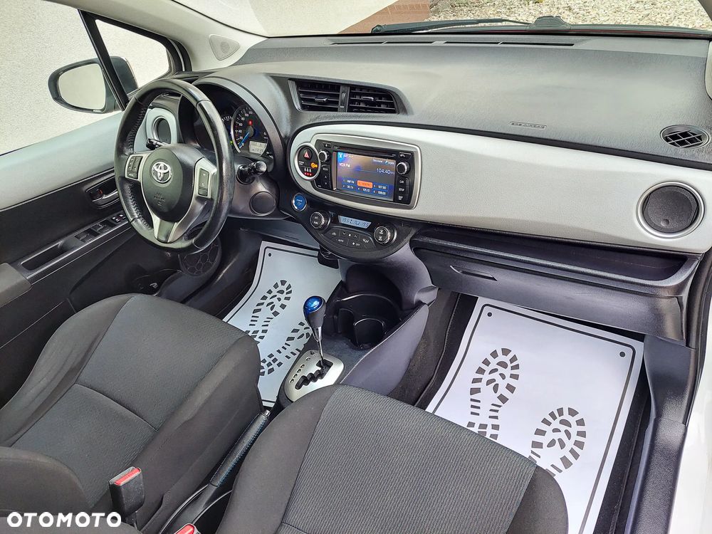Toyota Yaris - 28