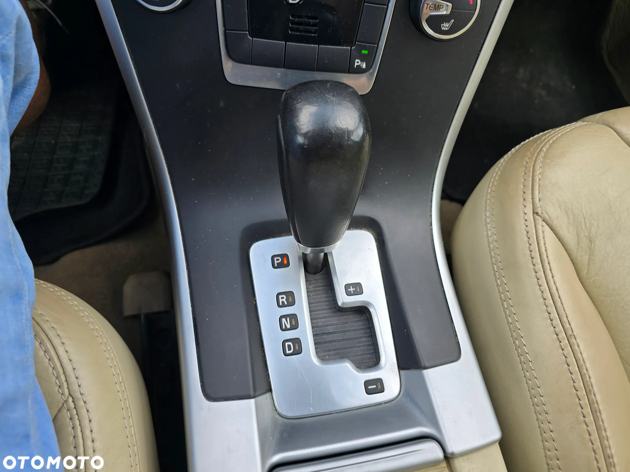 Volvo XC 60 D3 Momentum - 22