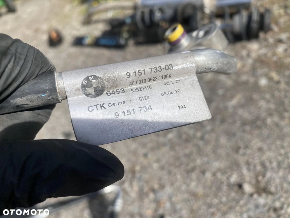 Przewód rurka klimatyzacji 9151734  BMW E81 E84 E87 E90 E91 E92 OE - 4