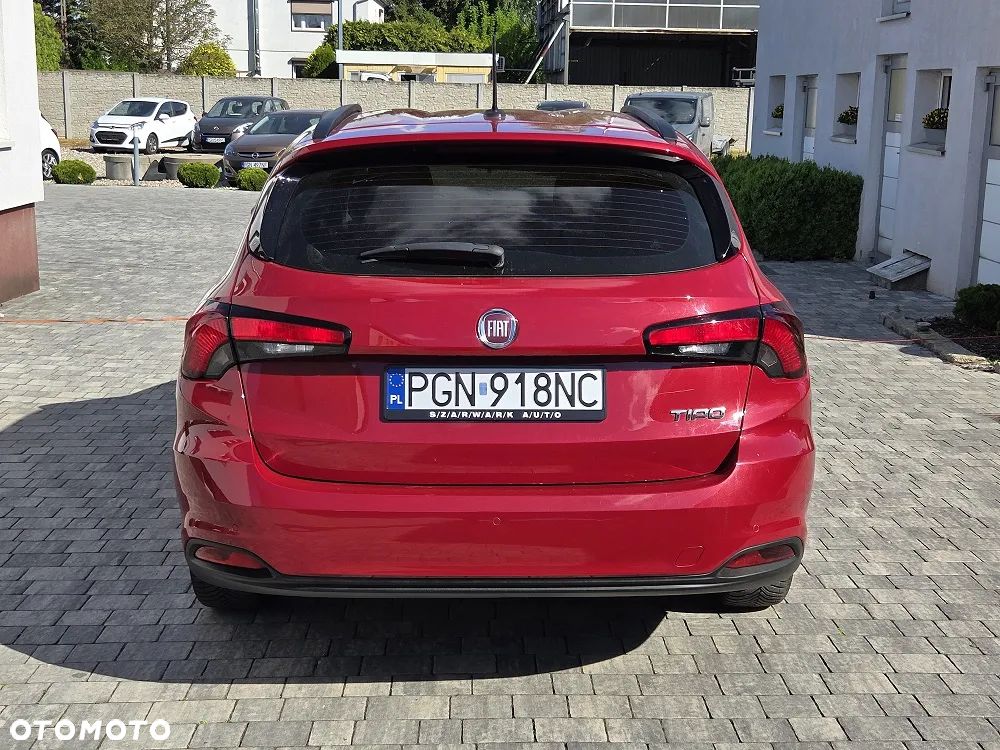 Fiat Tipo 1.4 16v Lounge EU6d - 4