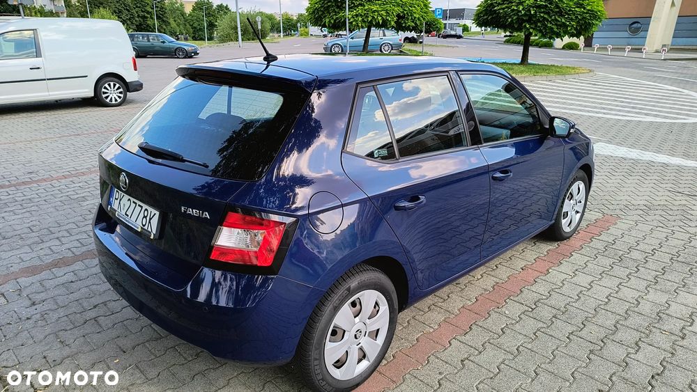 Skoda Fabia 1.2 TSI Active - 9