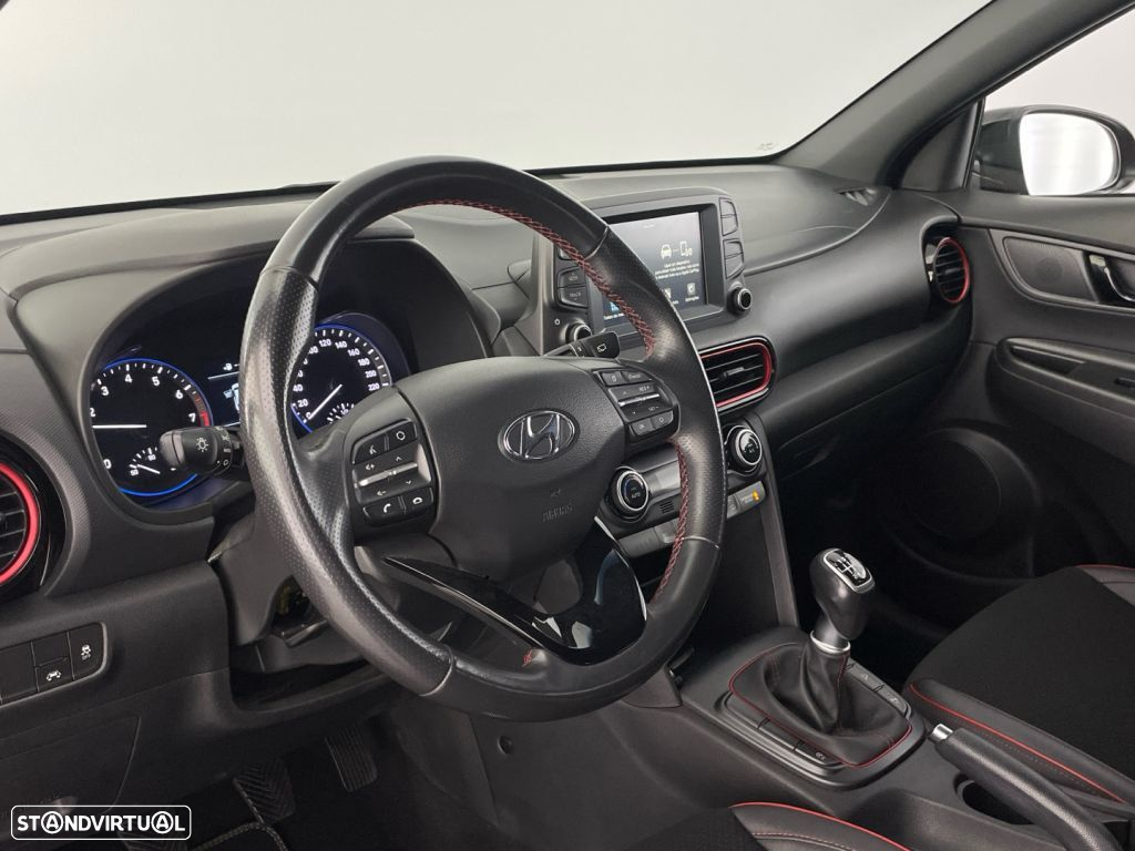 Hyundai Kauai 1.0 T-GDi Premium Pele/Tec.Vermelho - 17