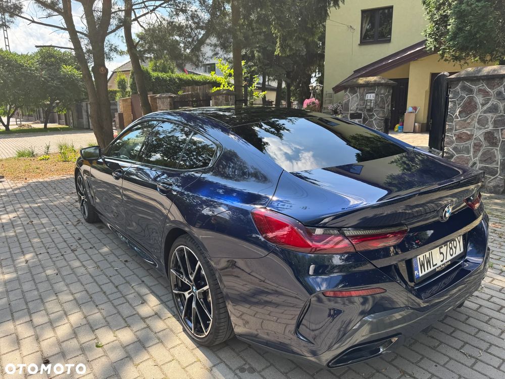 BMW Seria 8 - 11