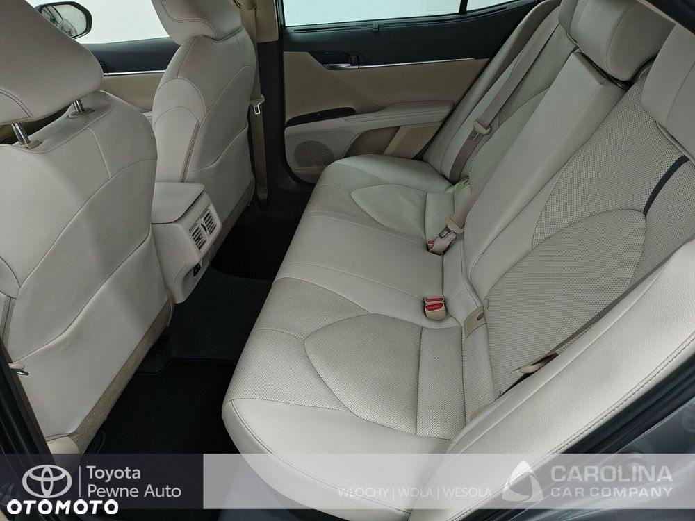 Toyota Camry 2.5 Hybrid Executive CVT - 5