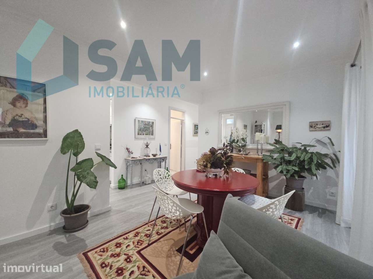 Apartamento T2 com terraço centro Cadaval - Grande imagem: 3/21