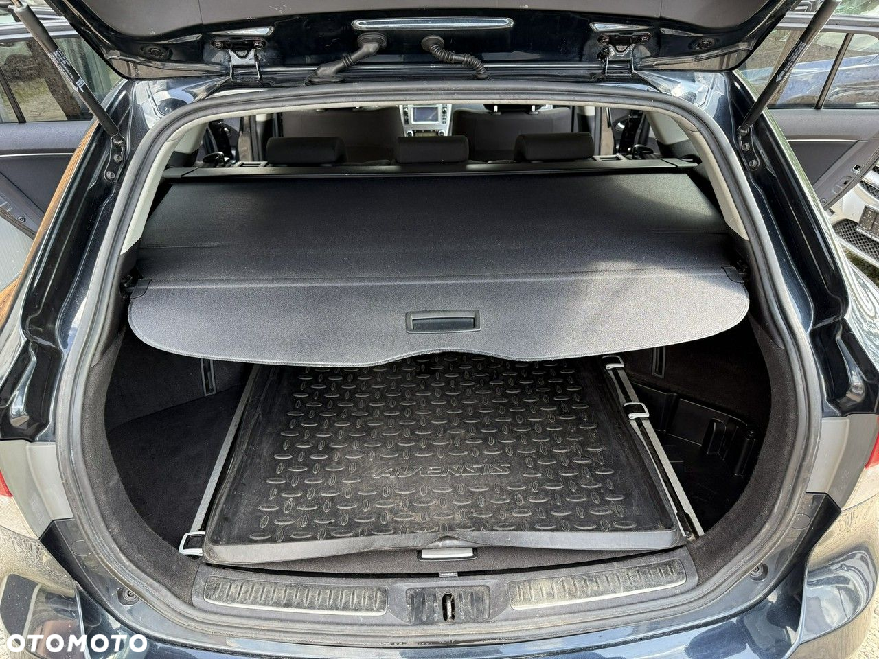 Toyota Avensis - 28