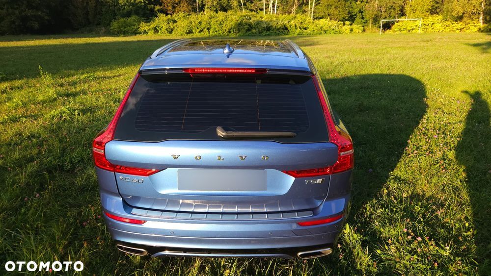 Volvo XC 60 T5 AWD R-Design - 8