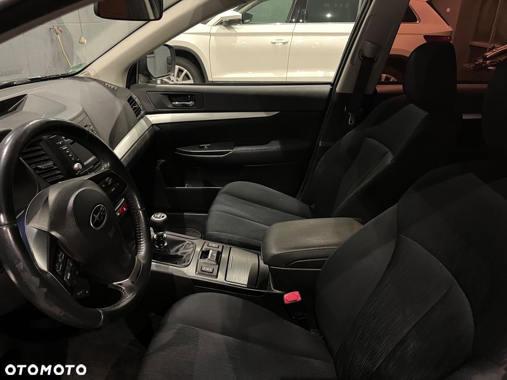 Subaru Legacy Kombi 2.0D Sport - 13