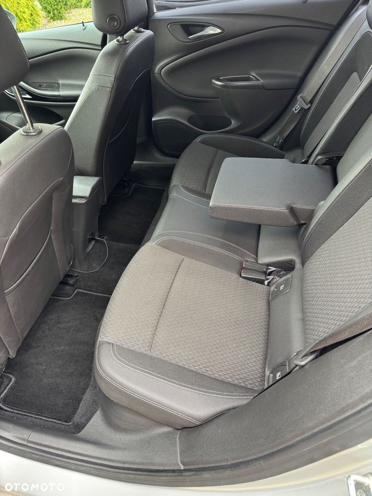 Opel Astra V 1.4 T Elite S&S - 10