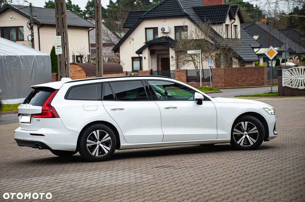 Volvo V60 D3 Momentum Core - 19