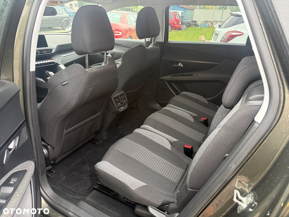 Peugeot 5008 1.5 BlueHDi Allure S&S EAT8 - 13