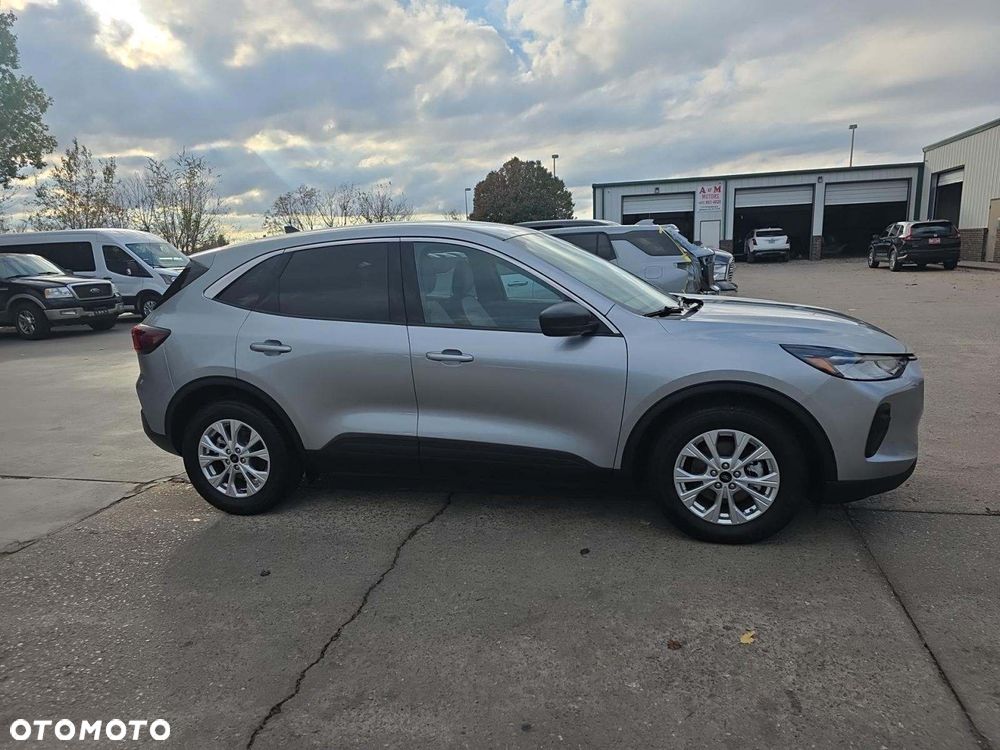 Ford Escape - 4
