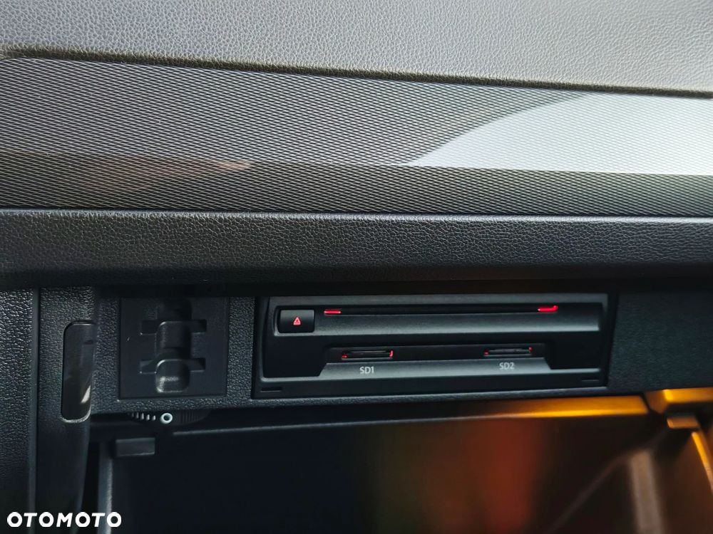 Volkswagen Tiguan 2.0 TDI SCR R-Line - 33