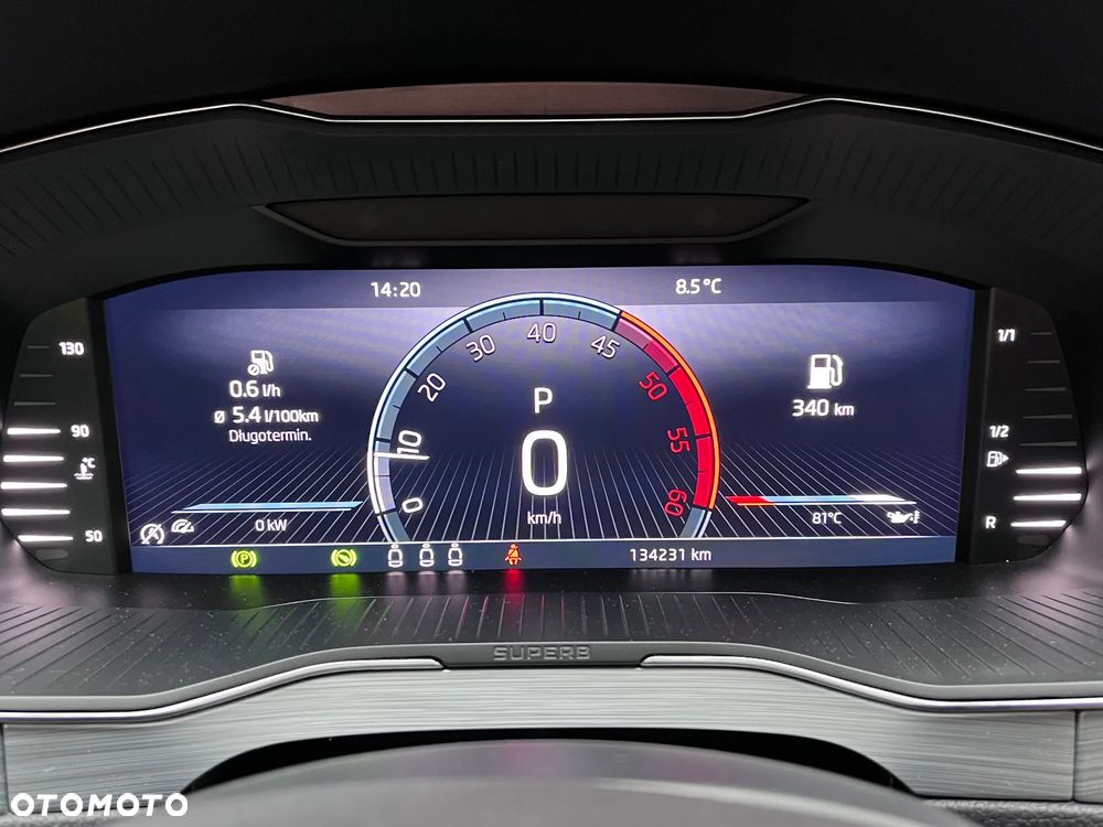 Skoda Superb 2.0 TDI SCR Ambition DSG - 14