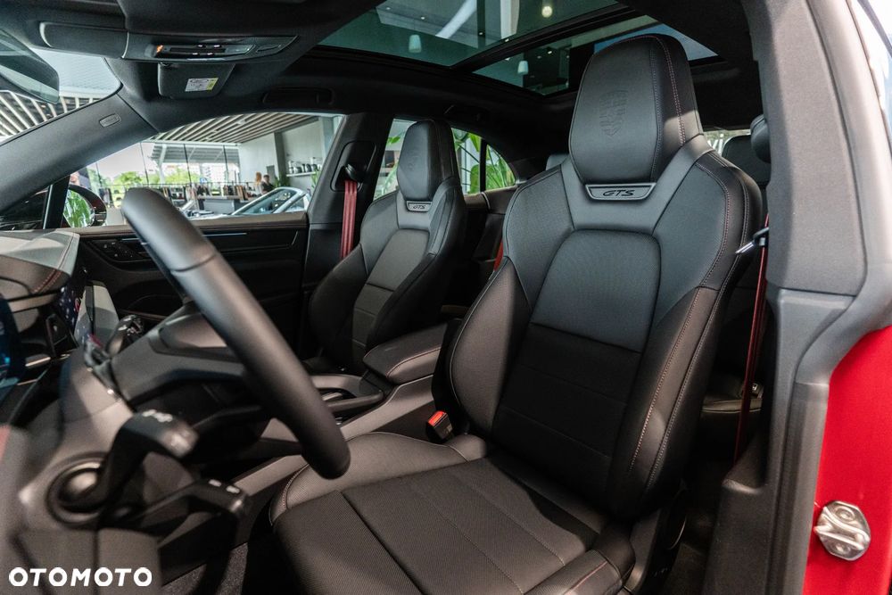 Porsche Macan - 13