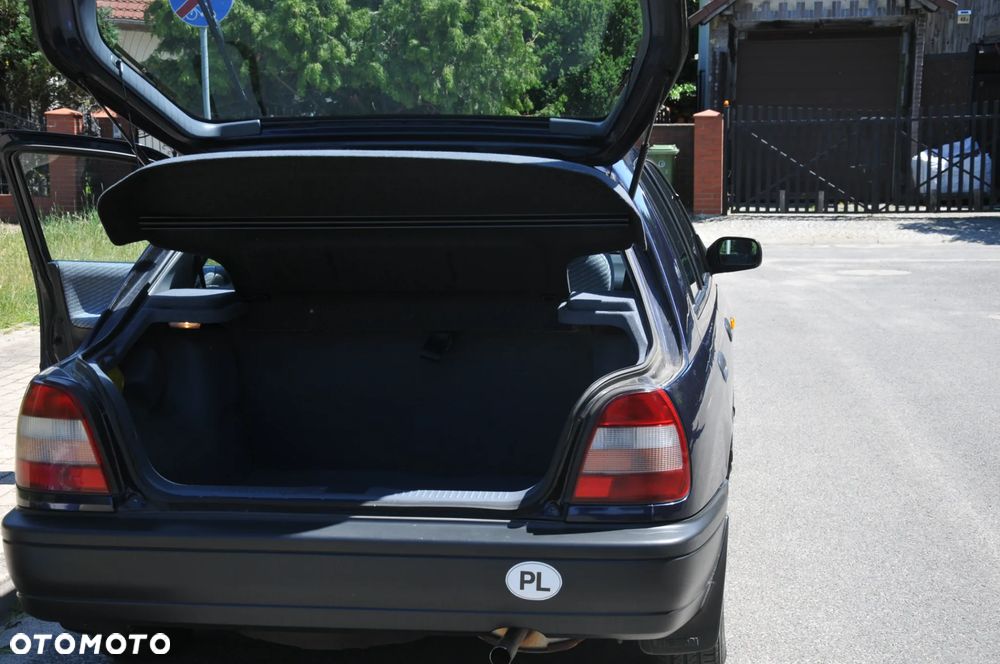 Nissan Sunny 1.4 LX - 7