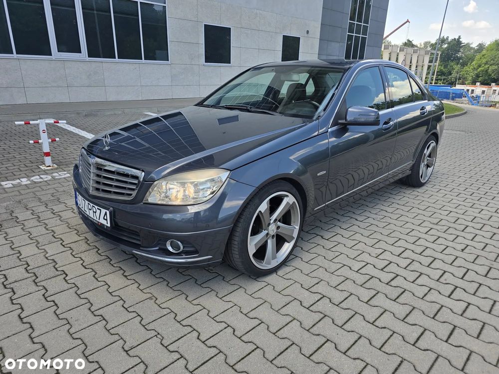Mercedes-Benz Klasa C 250 CGI Automatik BlueEFFICIENCY Special Edition - 1