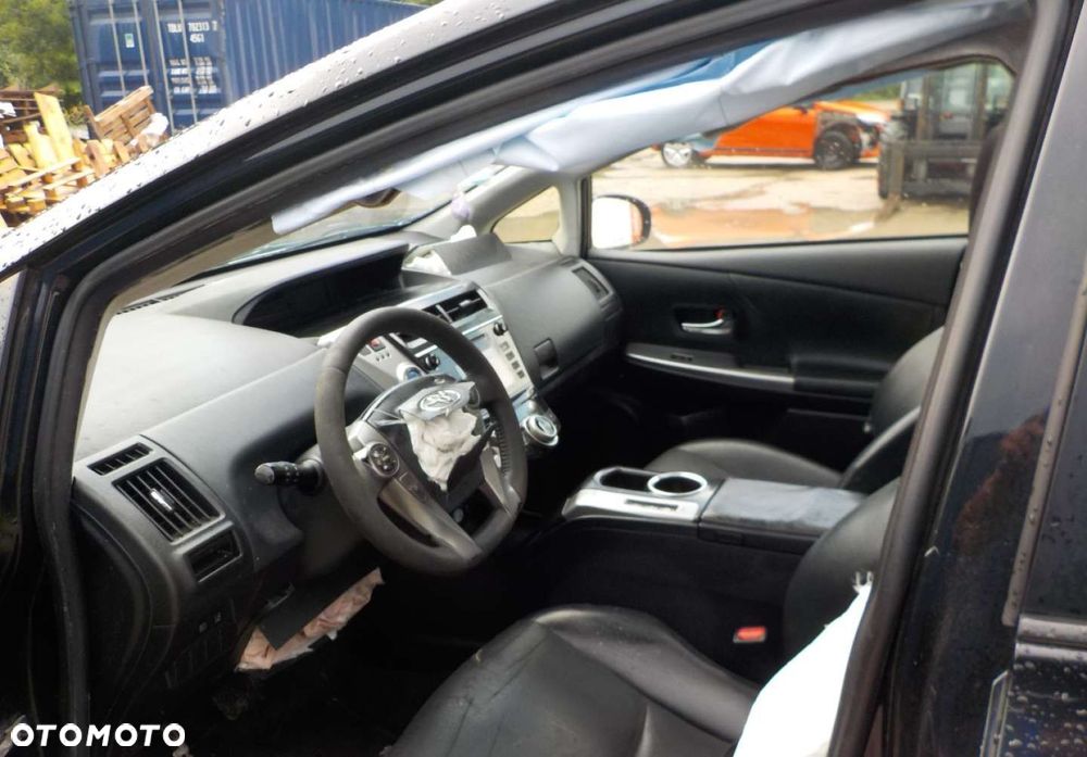 Toyota Prius+ - 18